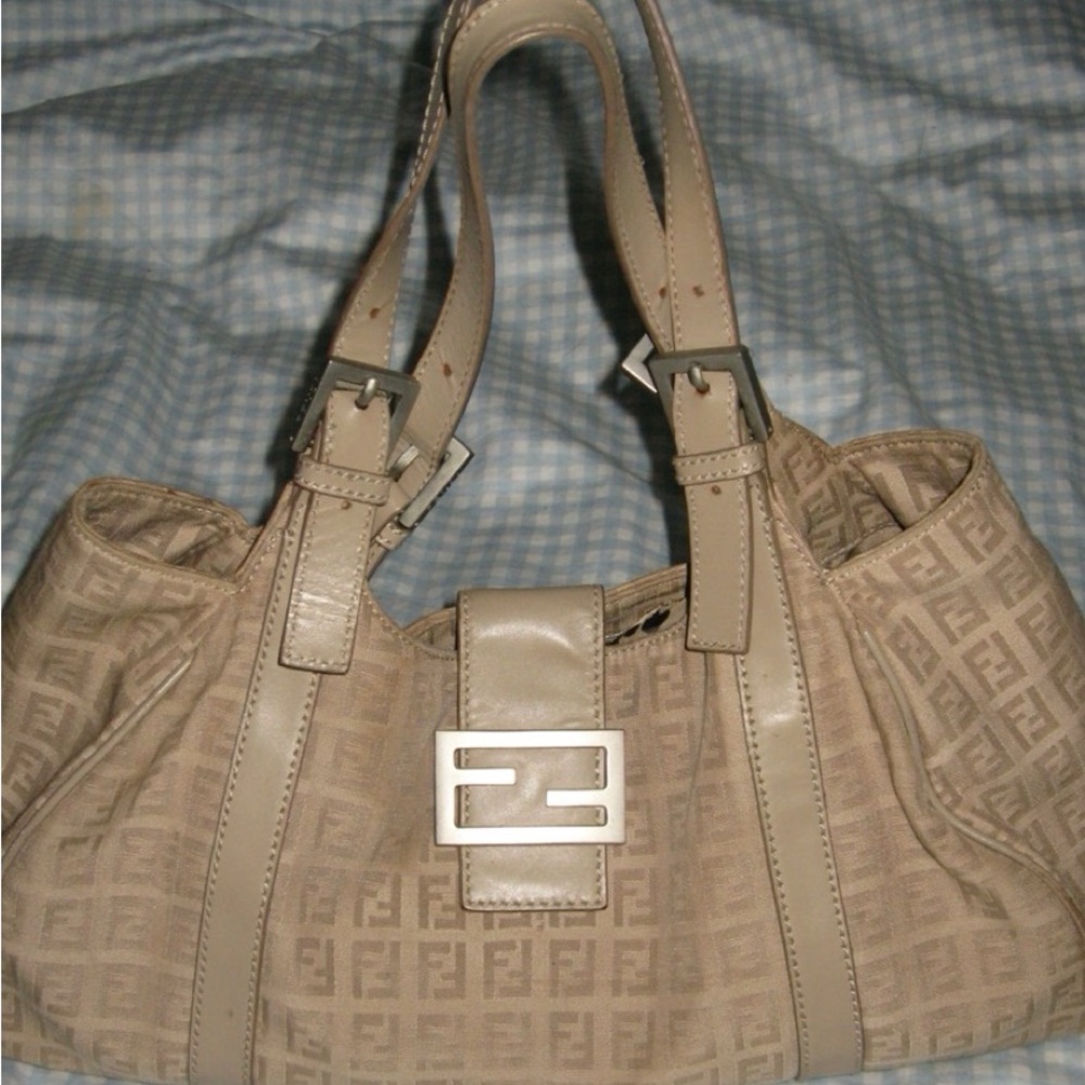 Fendi Zucchino FF Vintage Handbag *OPEN TO OFFERS*